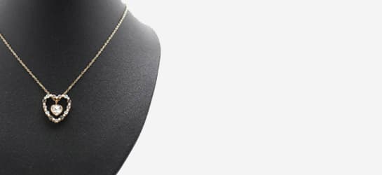 Necklaces & Pendants